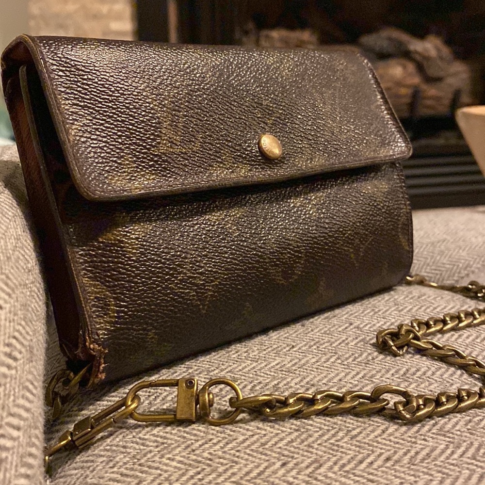 Authentic Louis Vuitton Alexandra Wallet
